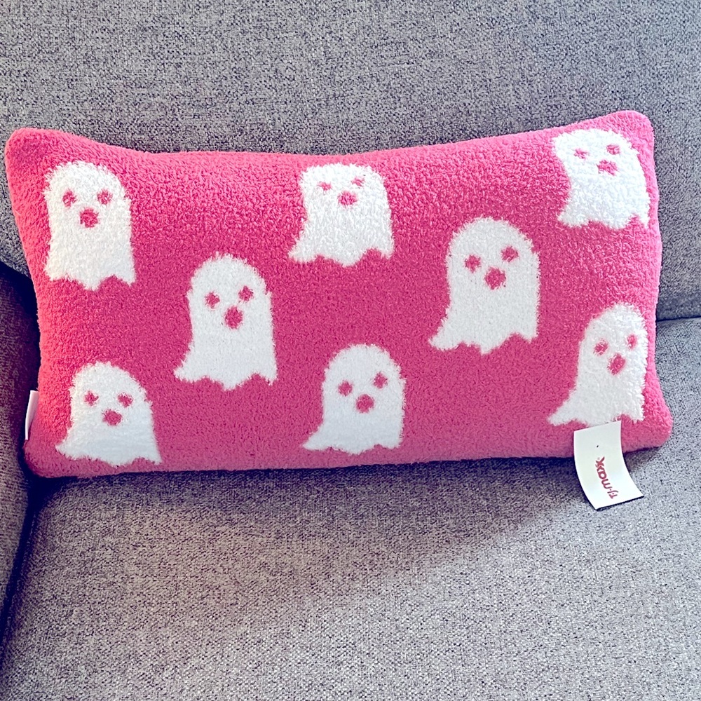 Cupcakes and Cashmere viral pink ghost 👻 pillow